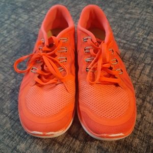 Nike Free Running Shoes Size 9